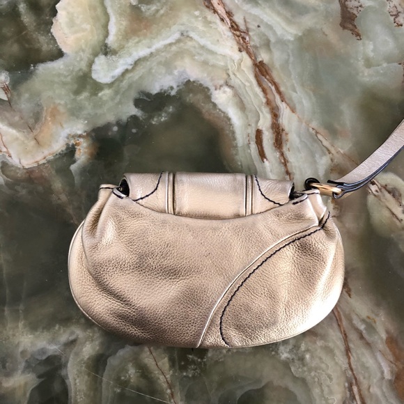 Gold juicy couture wristlet bag - Picture 4 of 5